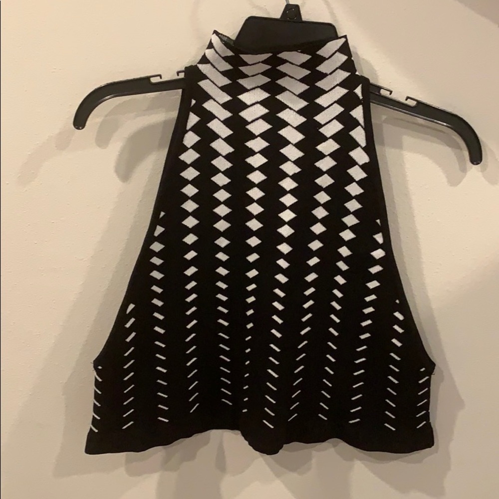 Black and White Patterned  Top
